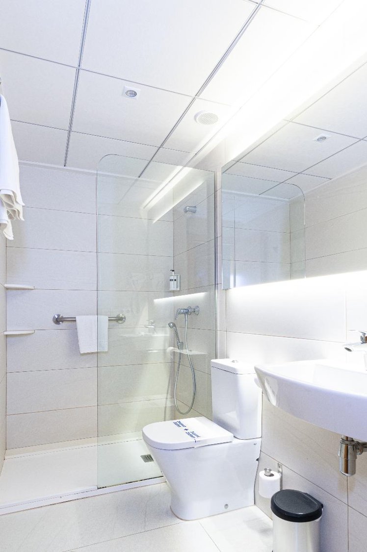 DOUBLE SINGLE USE STANDARD Room