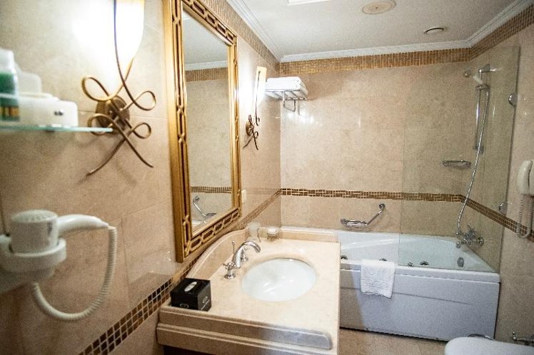 SINGLE STANDARD Room