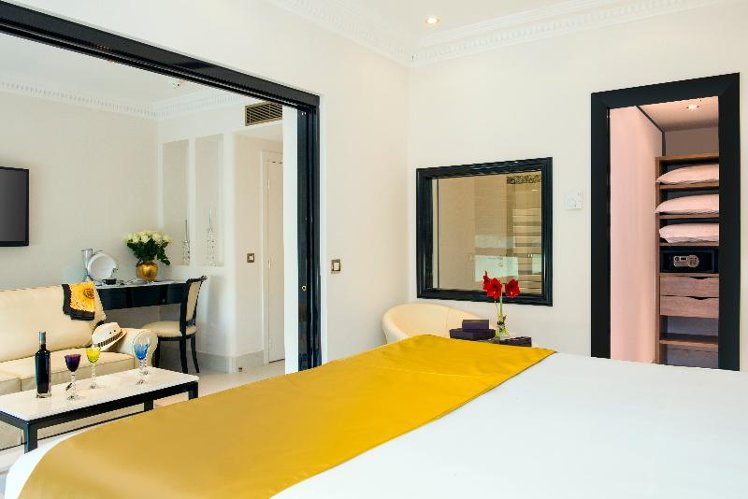 JUNIOR SUITE CLASSIC Room