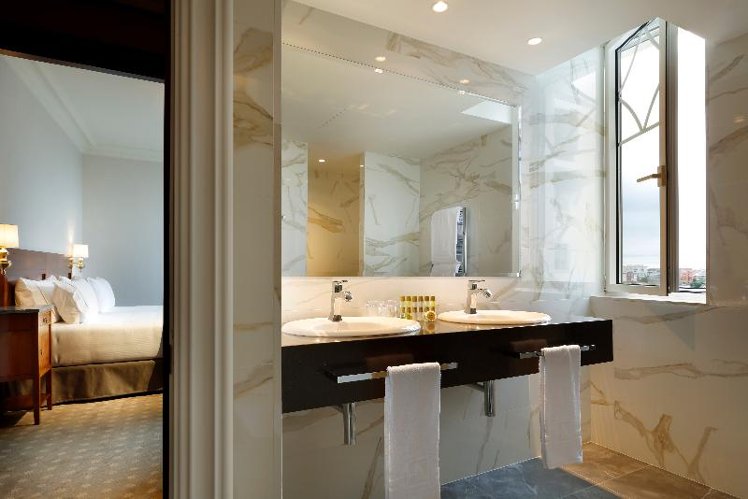 DOUBLE DELUXE Room