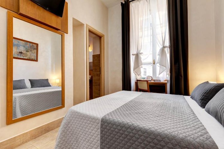 DOUBLE STANDARD Room