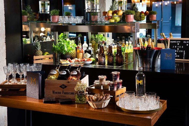 Bar