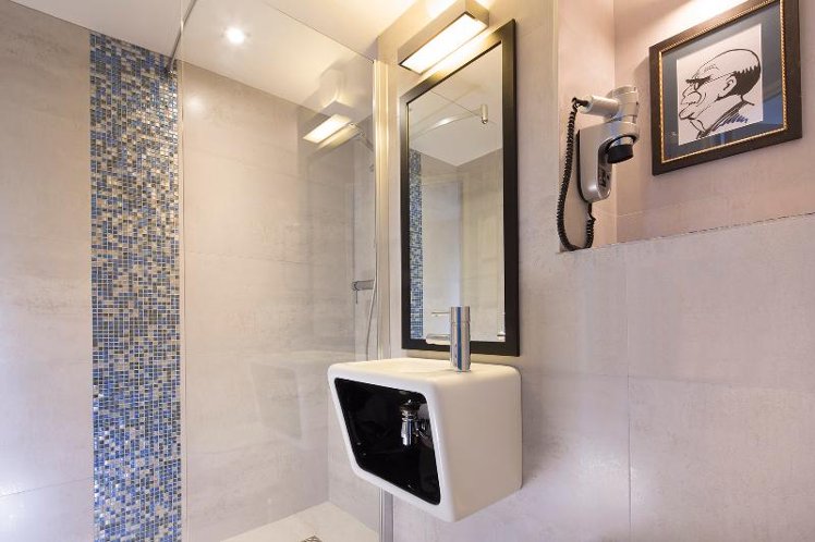 DOUBLE SUPERIOR Room