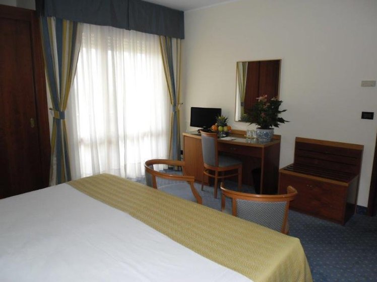 Double or Twin COMFORT Room
