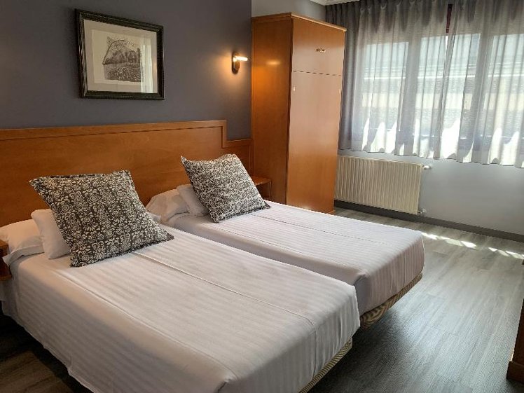 TWIN STANDARD Room