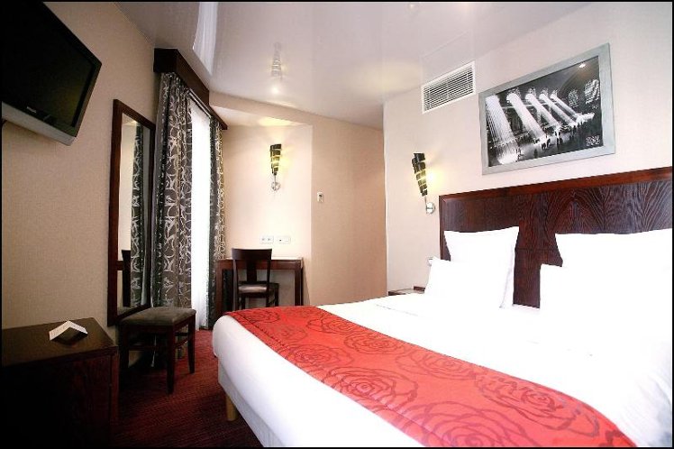 DOUBLE ONE BED Room