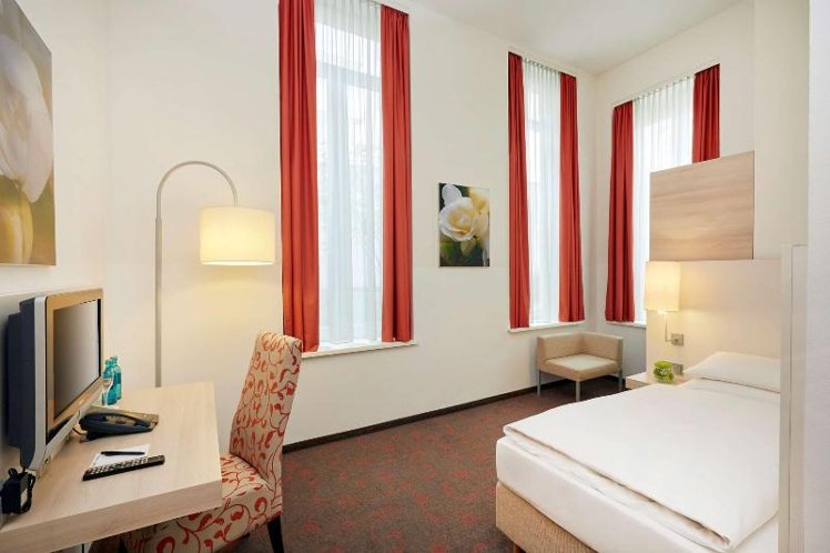 SINGLE COMFORT Room