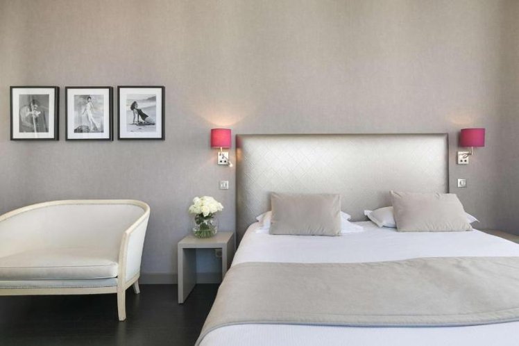 Double or Twin DELUXE SEA VIEW Room