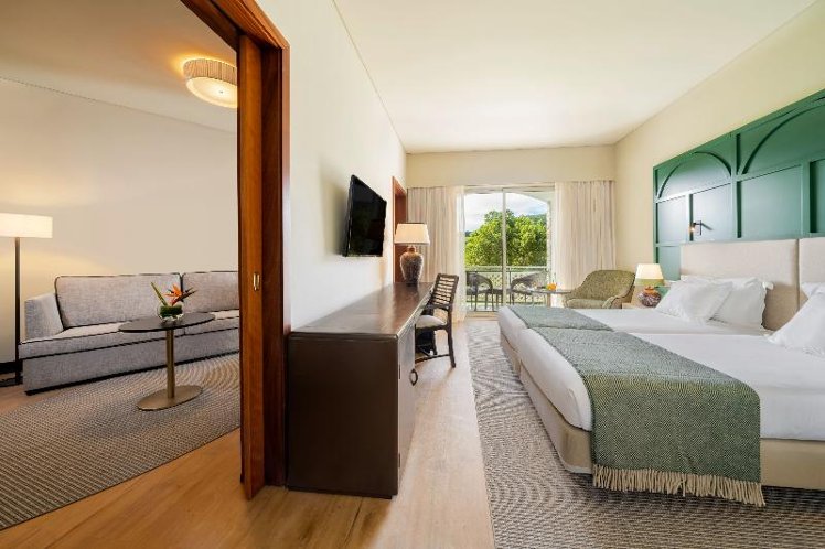 TRIPLE SEA VIEW Room