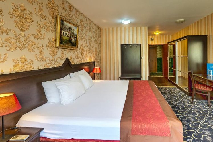 DOUBLE DELUXE Room