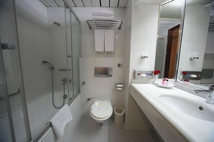 TRIPLE STANDARD Room