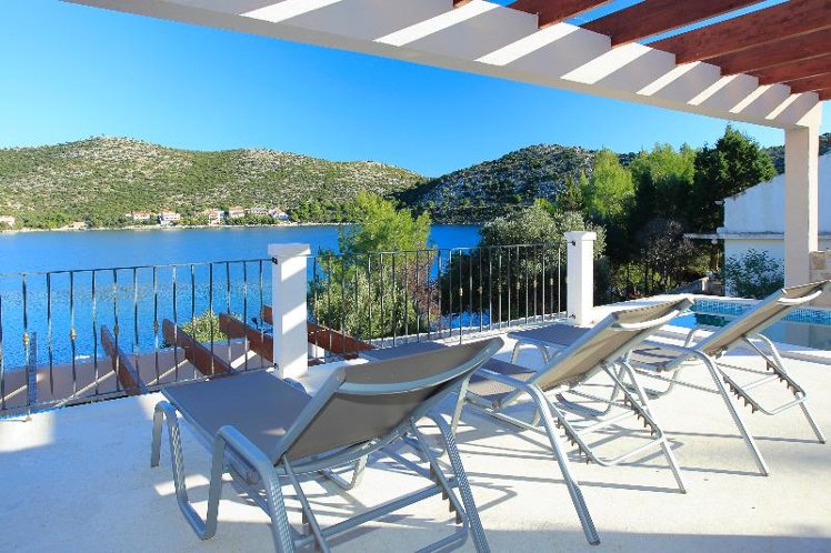 VILLA FIVE BEDROOMS WITH PRIVATE POOL Room