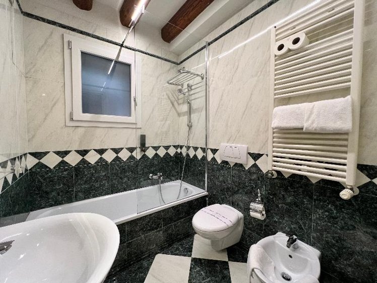 DOUBLE ECONOMY Room