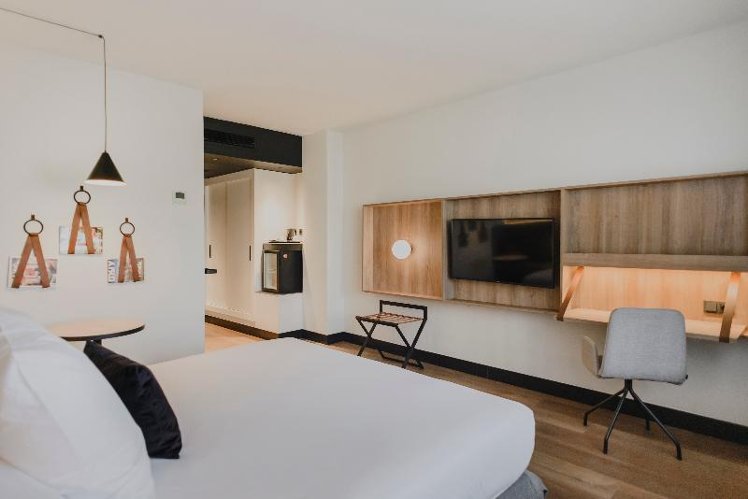 DOUBLE SINGLE USE STANDARD Room