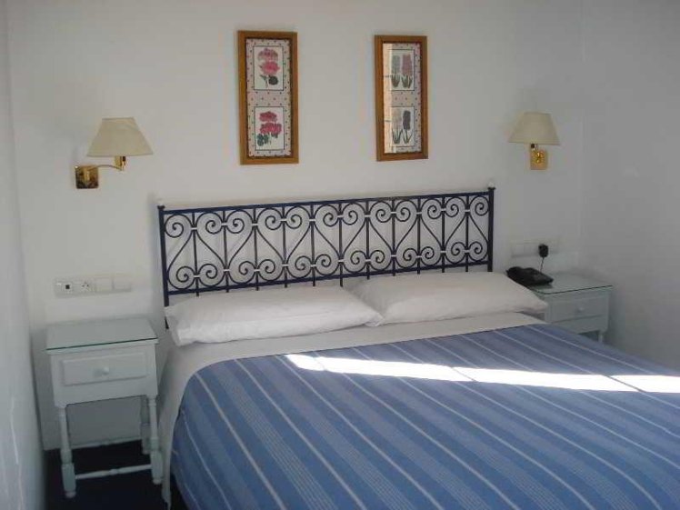DOUBLE ECONOMY Room