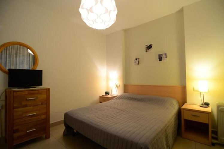 APARTMENT CAPACITY 6 TWO BEDROOMS Room