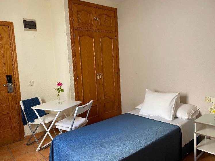 TWIN STANDARD Room