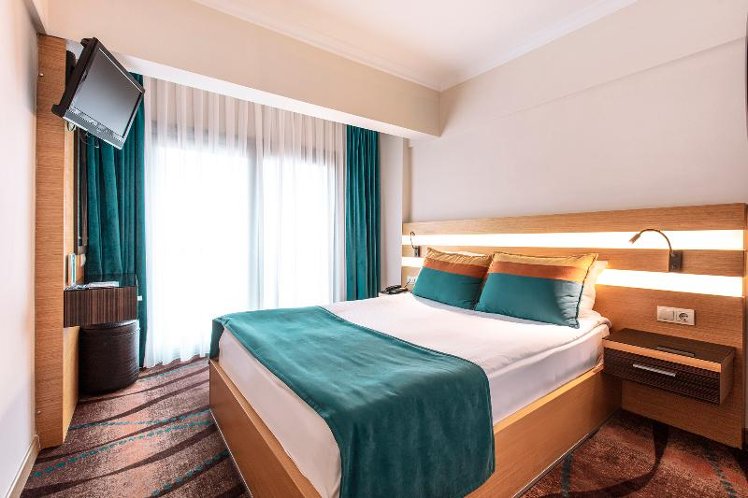 DOUBLE LAND VIEW Room