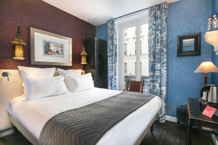 DOUBLE STANDARD Room