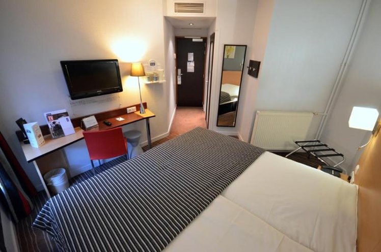 TWIN STANDARD Room