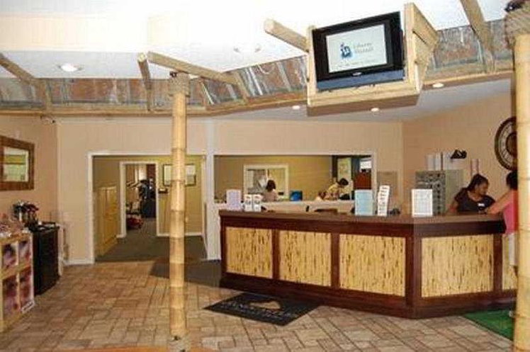 Tropical Palms Resort & Campground