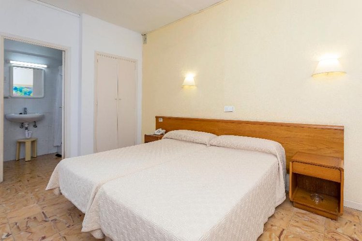 Double or Twin SIDE SEA VIEW Room