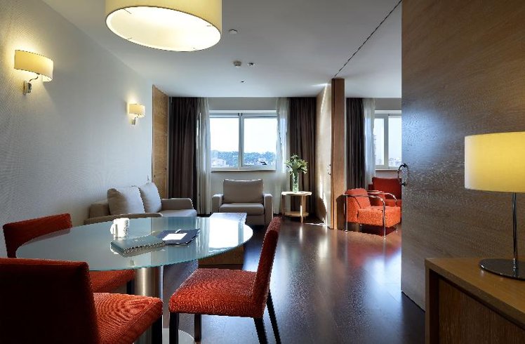 JUNIOR SUITE STANDARD Room