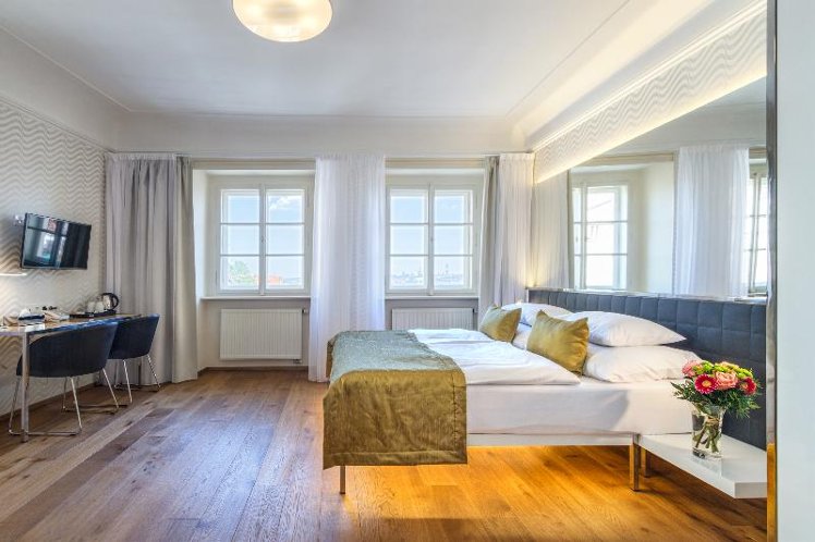 TRIPLE DELUXE Room