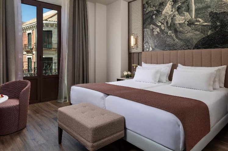DOUBLE SUPERIOR Room