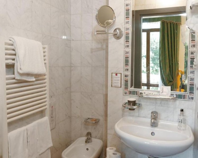 DOUBLE ECONOMY Room