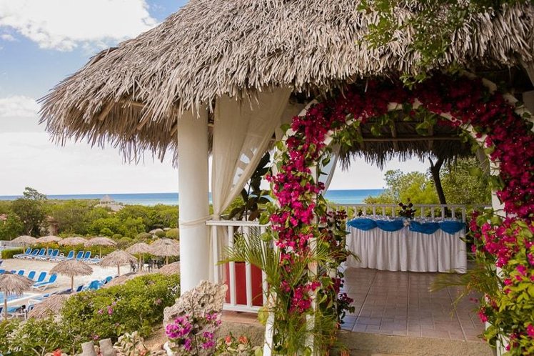 Hotel Holguin - All Inclusive +16