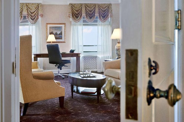 SUITE KING BED ONE BEDROOM  Room