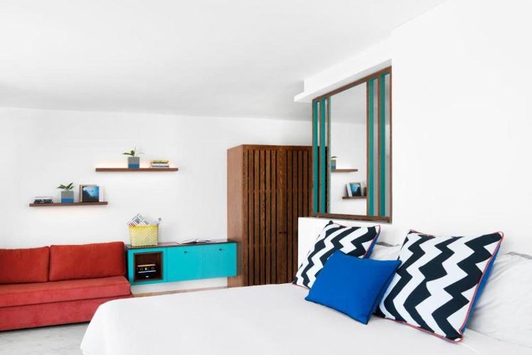 DOUBLE KING SIZE BED Room