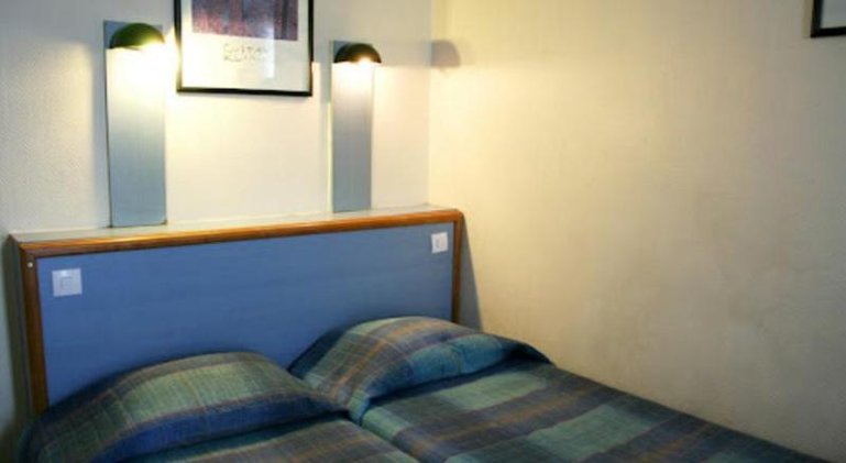 TWIN STANDARD Room