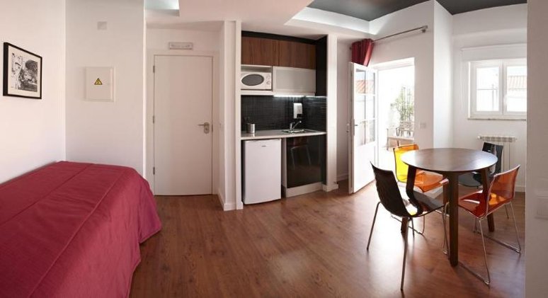 FAMILY ROOM STANDARD Room