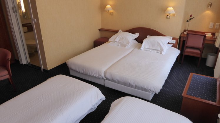 QUADRUPLE STANDARD Room