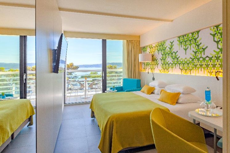 DOUBLE SUPERIOR SIDE SEA VIEW Room
