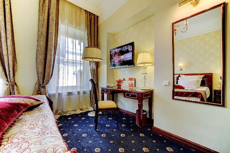 DOUBLE SINGLE USE SUPERIOR Room