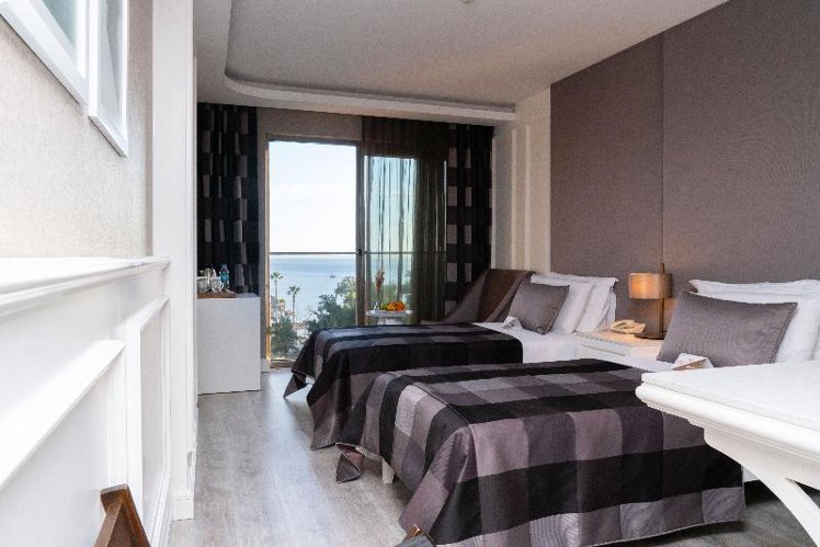 DOUBLE SEA VIEW Room