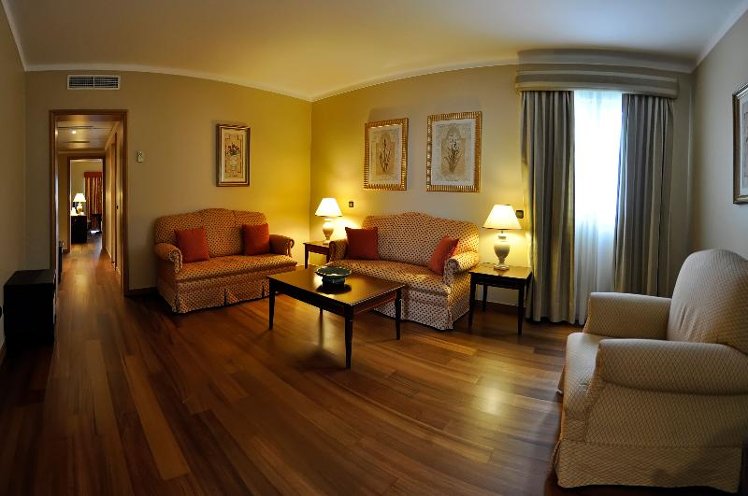 SUITE ONE BEDROOM Room