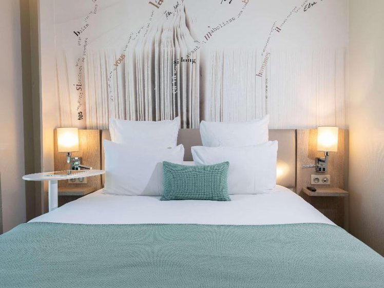 DOUBLE STANDARD Room