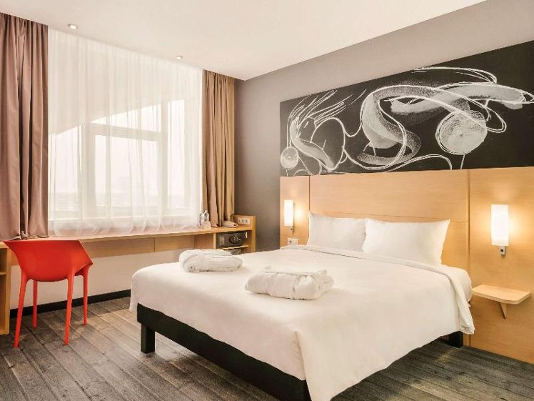 DOUBLE SUPERIOR WITH DOUBLE BED Room