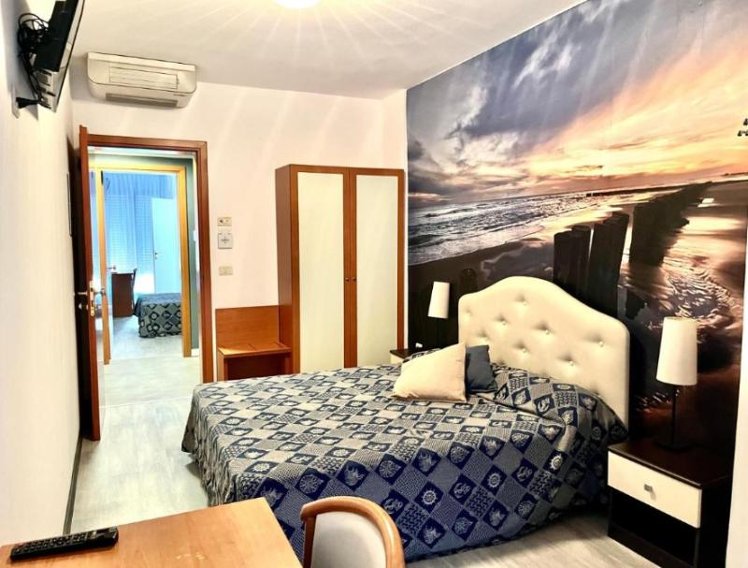 DOUBLE SUPERIOR Room