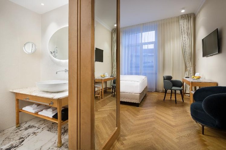 DOUBLE SINGLE USE SUPERIOR Room