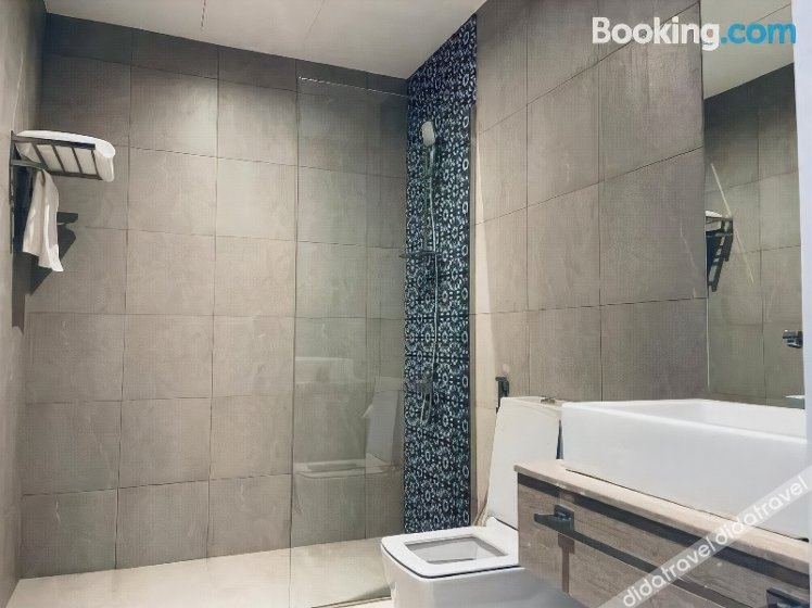 Grand Kingsgate Waterfront By Millennium Hotels