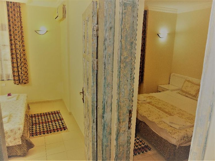 TRIPLE STANDARD Room