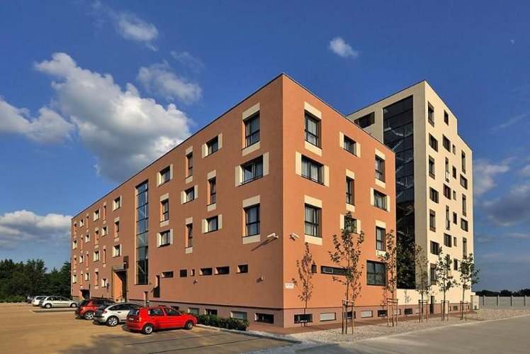 Melrose Apartments