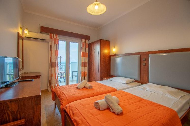 Double or Twin SIDE SEA VIEW Room