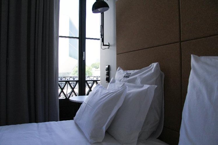 DOUBLE STANDARD Room