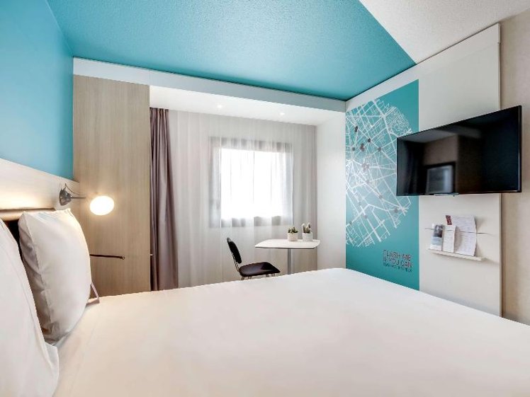 DOUBLE SUPERIOR Room